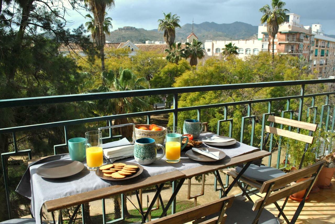 The Boho-Chic Oasis, Lovely City Center Apartment Малага Екстер'єр фото