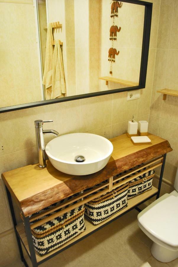 The Boho-Chic Oasis, Lovely City Center Apartment Малага Екстер'єр фото
