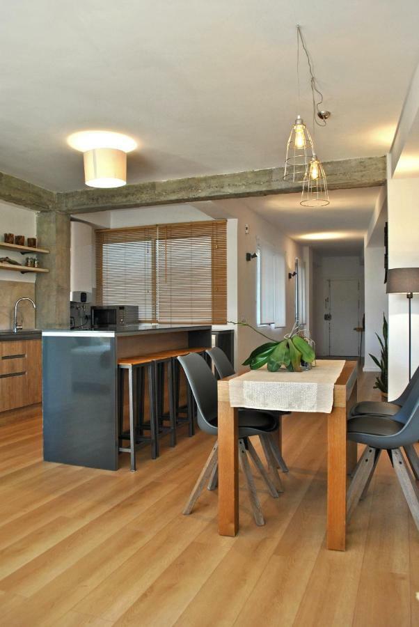 The Boho-Chic Oasis, Lovely City Center Apartment Малага Екстер'єр фото