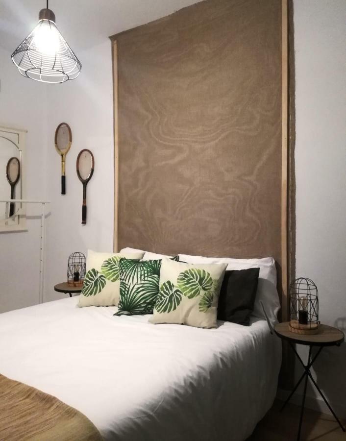 The Boho-Chic Oasis, Lovely City Center Apartment Малага Екстер'єр фото